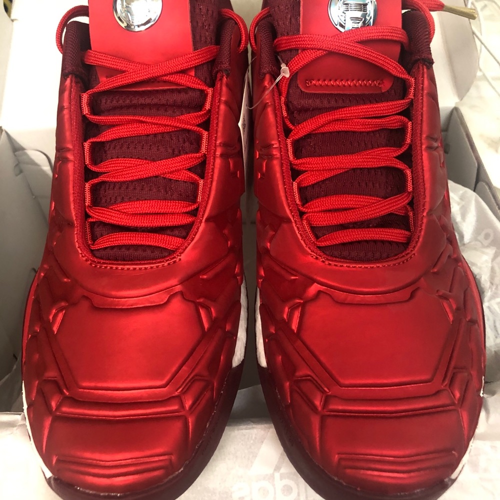 Adidas Vol. 3  Iron Man. Marvel Edition.